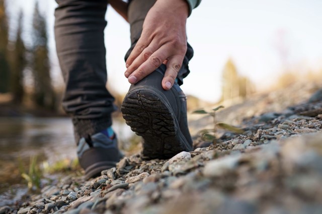 Zo Strik Je De Veters Van Je Wandelschoenen: Pijn Hiel