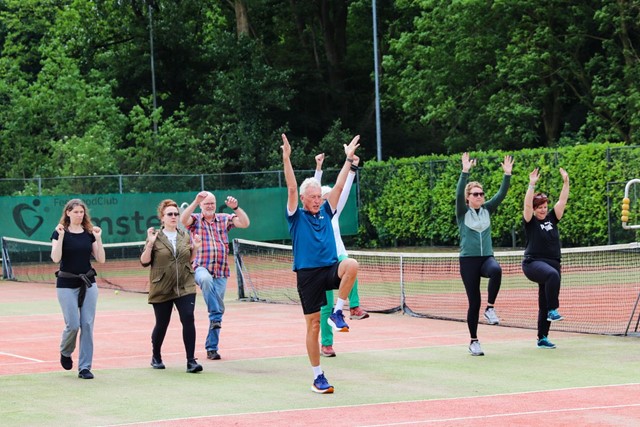 De sociale waarde van wandelgroepen en -trainingen